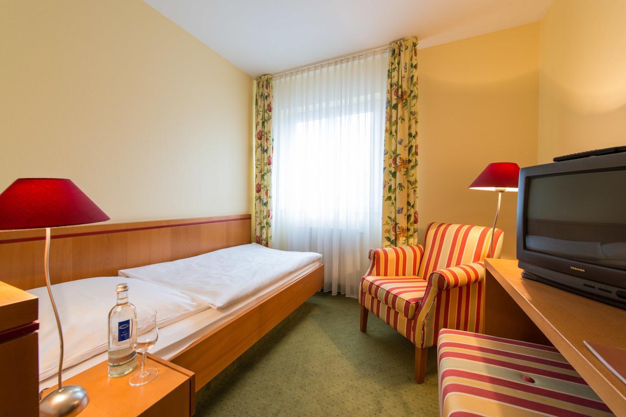 Hotel Eisbach Ransbach-Baumbach Exteriör bild
