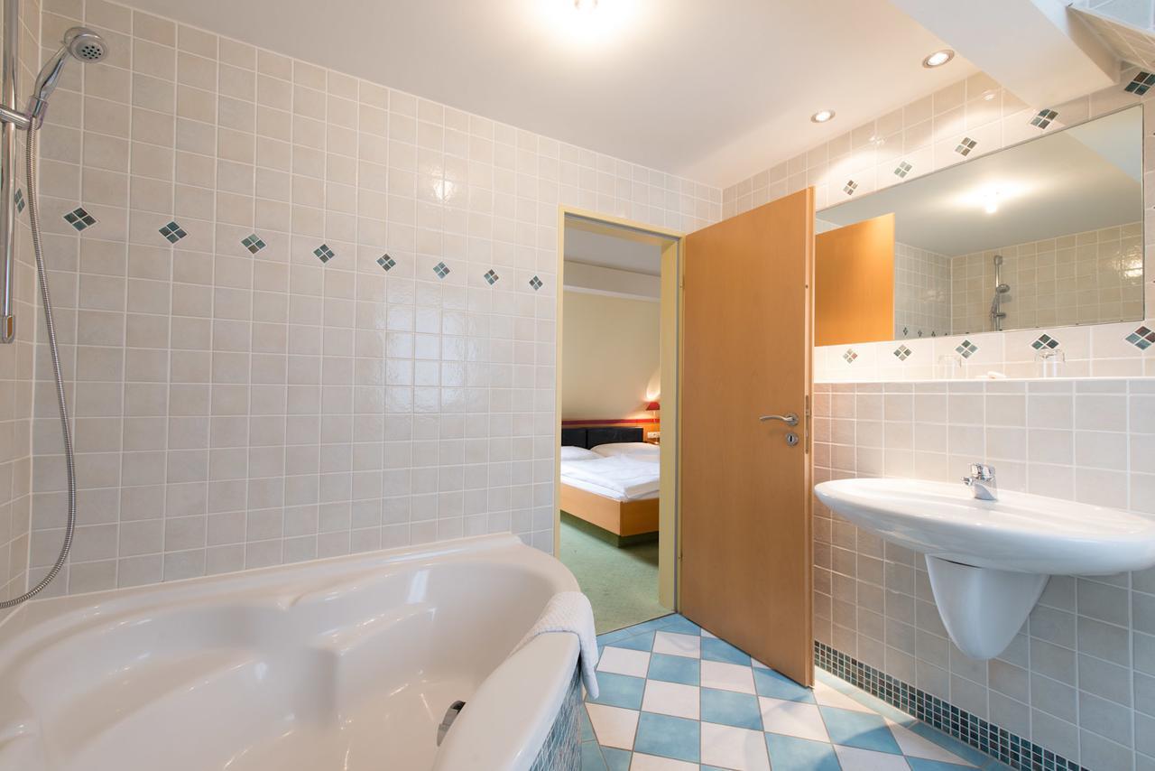 Hotel Eisbach Ransbach-Baumbach Exteriör bild